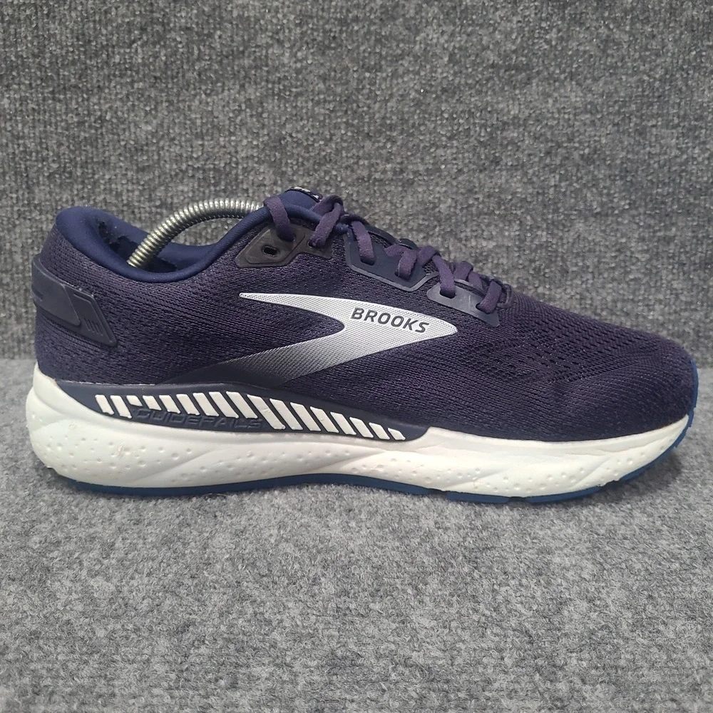 Brooks Mens BEAST GTS 24 Blue White Walking Sneakers Sz 11D